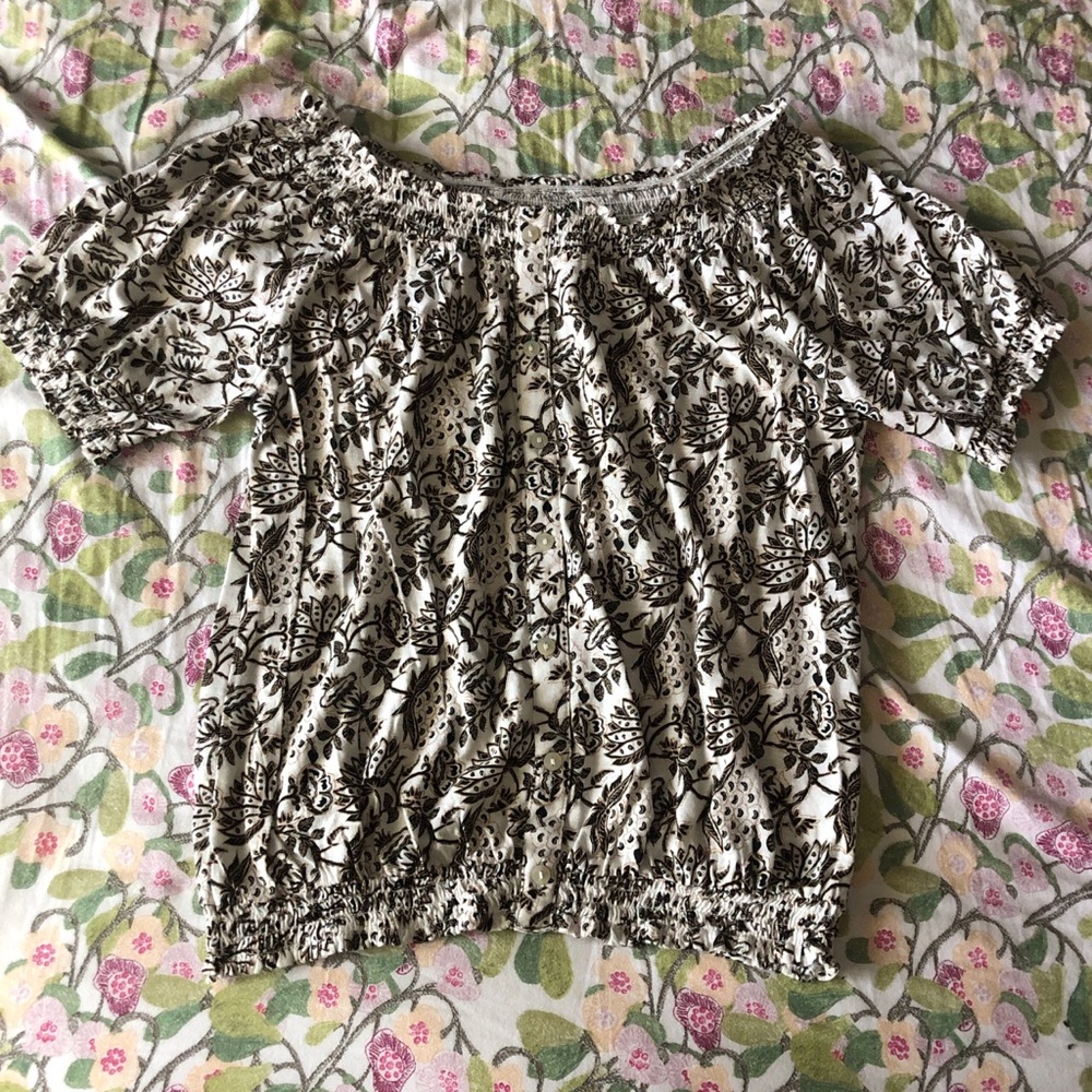 4/$25 Black & white floral off the shoulder top